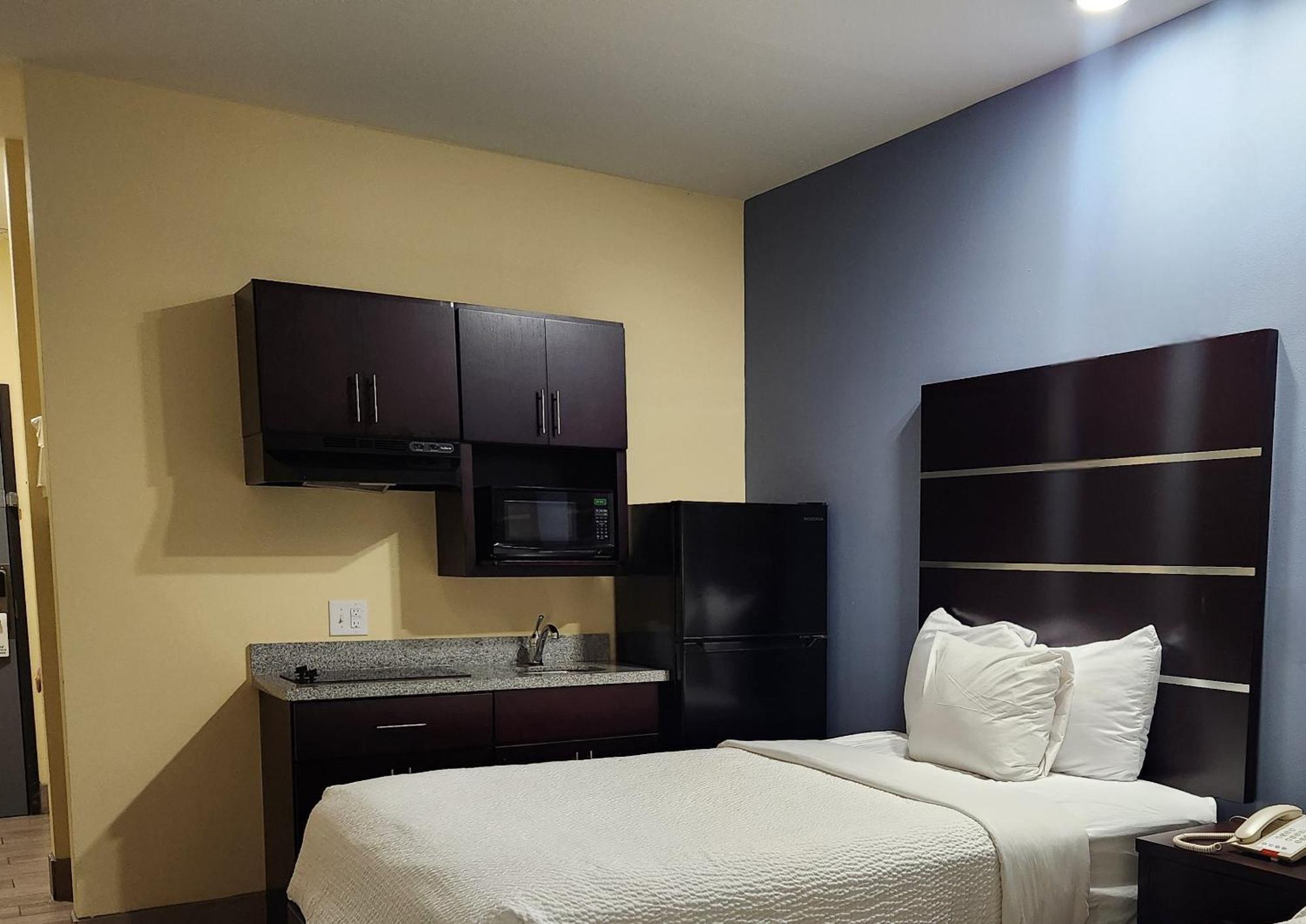 Days Inn By Wyndham Baton Rouge Airport Exterior foto